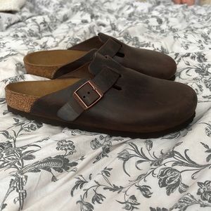 Birkenstock leather clogs